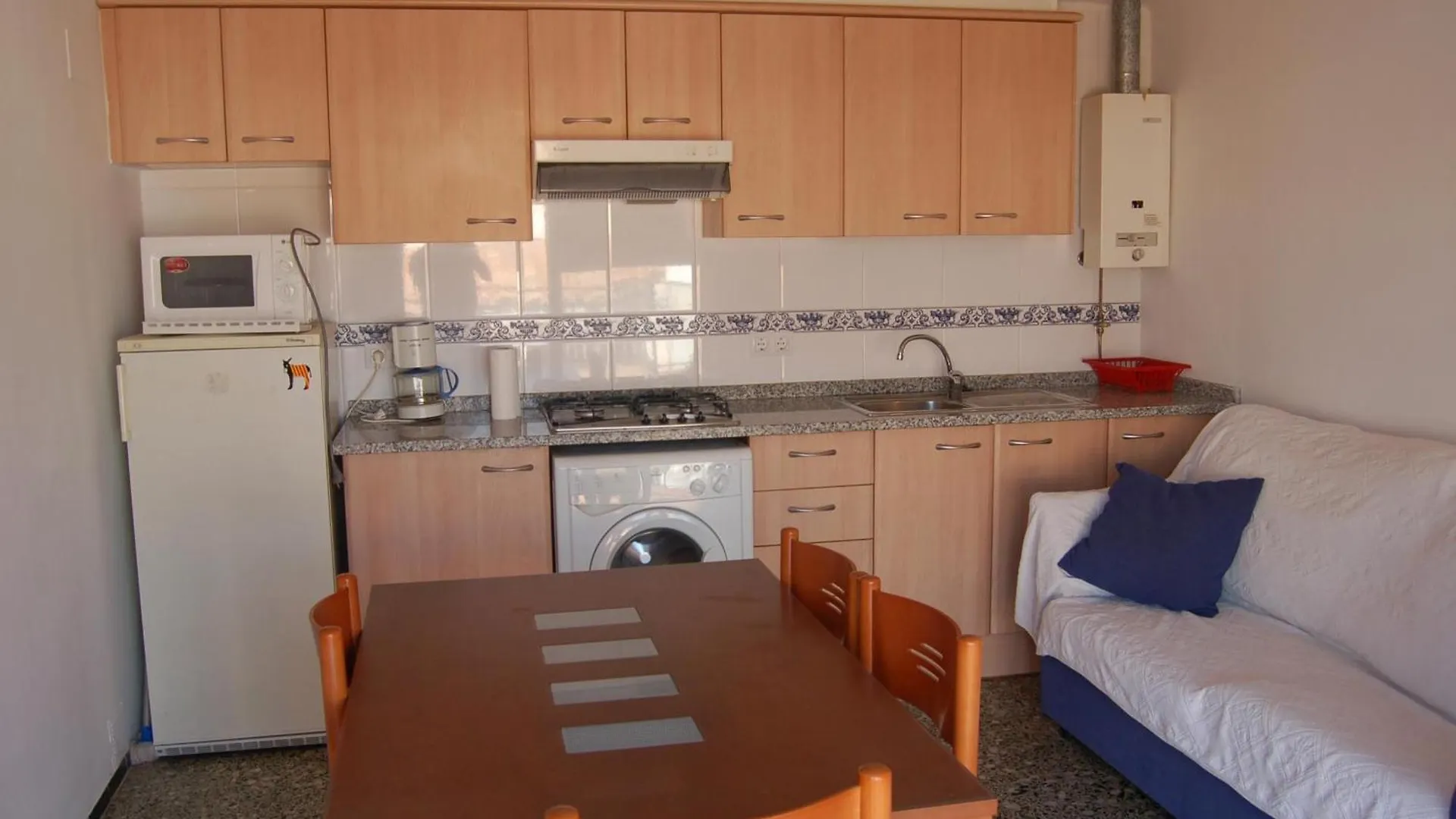 Atico Centrico Renovado Con Gran Terraza A Solo 100M De La Playa Del Puerto - Es-228-34 Lägenhet Llança