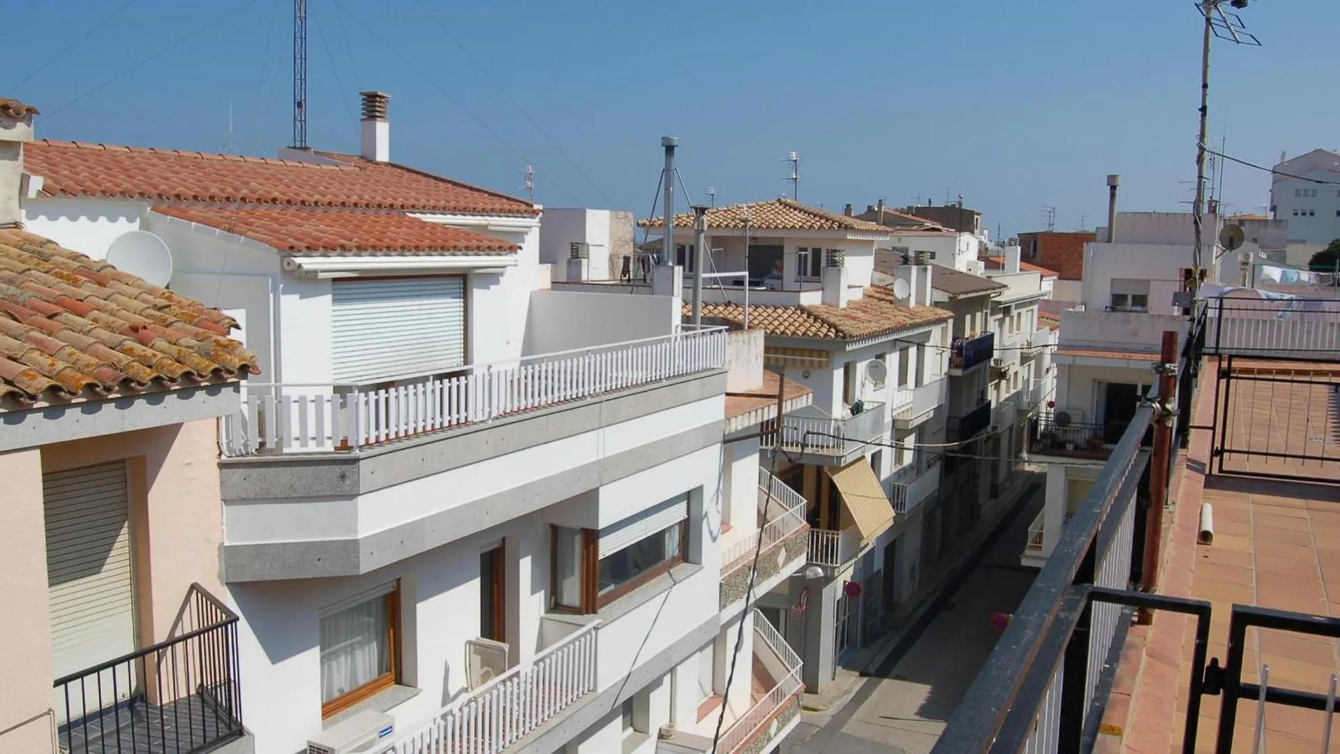 Atico Centrico Renovado Con Gran Terraza A Solo 100M De La Playa Del Puerto - Es-228-34 Lägenhet Llança 0*,  Spanien
